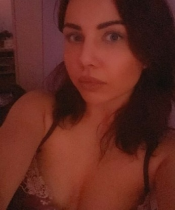 Живу в Москве и готова исполнить все твои самые сокровенные фантазии. 💋
В моем арсенале есть много услуг, чтобы удовлетворить тебя полностью. Обожаю классический секс и оральный с удовольствием, и у меня есть талант в сексуальных массажах. Для меня важно, чтобы каждый момент нашей встречи был запоминающимся. 💫
Мой опыт и нежные прикосновения принесут тебе настоящее наслаждение. Я оценю каждую минуту нашего общения и сделаю тебя счастливым. Мои фото соответствуют действительности, и мои отзывы подтверждают, что я настоящая находка. 😉
Не упусти возможность окунуться в мир наслаждения и сделать твои самые смелые мечты реальностью. Жду тебя в своей уютной квартире в Москве, чтобы подарить тебе незабываемые мгновения! 💥 Кира