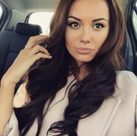 Я креативна и нежна, и моя естественная красота очарует тебя с первого взгляда. 💋
Я живу в Москве и могу стать твоей идеальной спутницей для встречи в романтическом ресторане, на деловой встрече или просто провести вечер в обворожительной компании. У меня есть множество разнообразных услуг, которые я с радостью обсужу с тобой лично. 💫
Я гарантирую полную конфиденциальность и безопасность нашей встречи, а также профессиональный и индивидуальный подход к твоим потребностям и желаниям. 🌟
Мои фотографии абсолютно реальны и отражают мою настоящую красоту. Мои клиенты всегда остаются довольными моими услугами, и я с гордостью предлагаю тебе прочитать отзывы, которые можно найти на моем сайте. 👑
Время, проведенное со мной, станет для тебя незабываемым и наполнено страстью, удовлетворением и нежностью. Так что не жди, дай себе шанс испытать настоящую эйфорию со мной. С нетерпением жду нашей встречи! 😉 Ольга